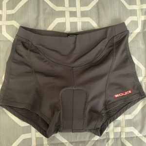 Women’s padded bike liner/shorts